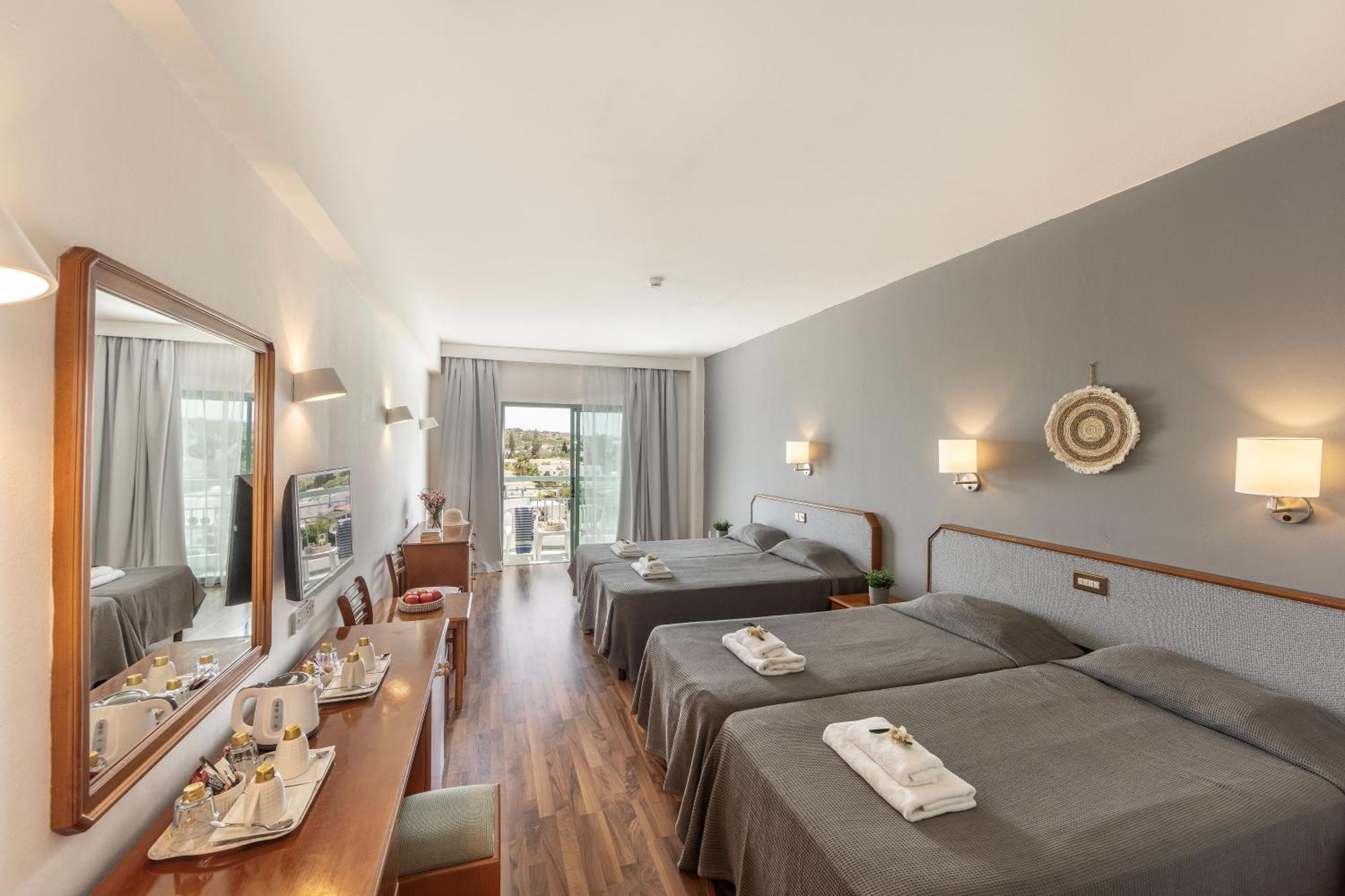 Antigoni Hotel Protaras Exterior photo